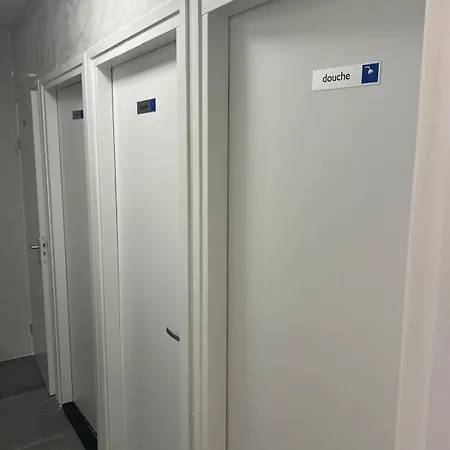 Y * Амстердам