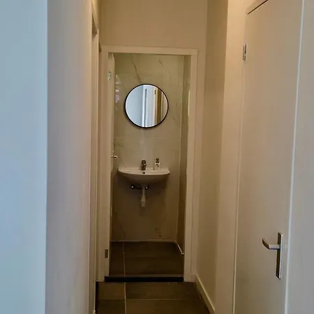 Y *
