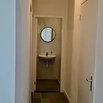 Y *