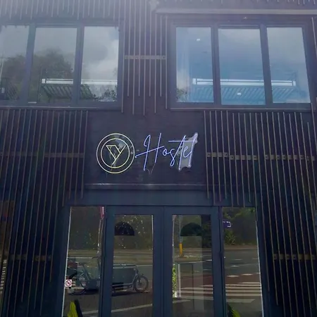 Y Hostel